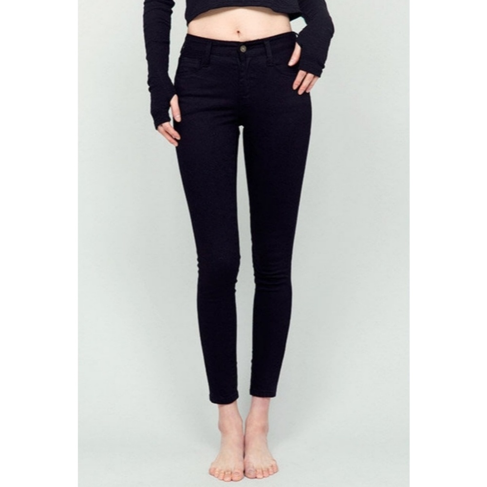 🌸Famous Chuu -5kg Skinny Jeans!🌸